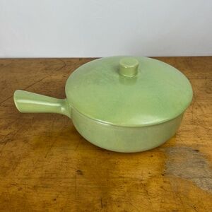 Vintage La Solana Potteries Solana Ware Green Covered Handled Pot 11” Long